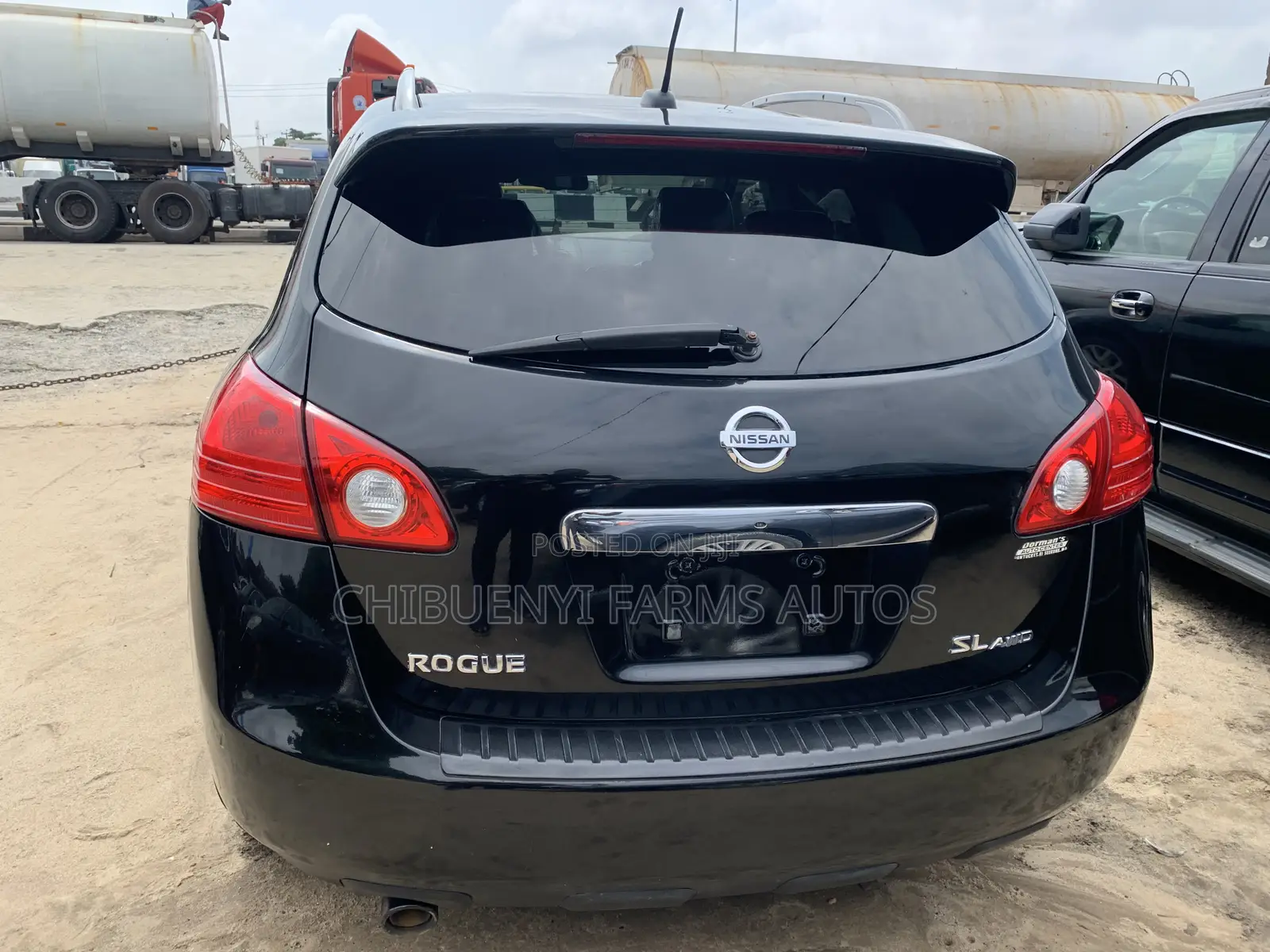 Nissan Rogue S 2011 Black