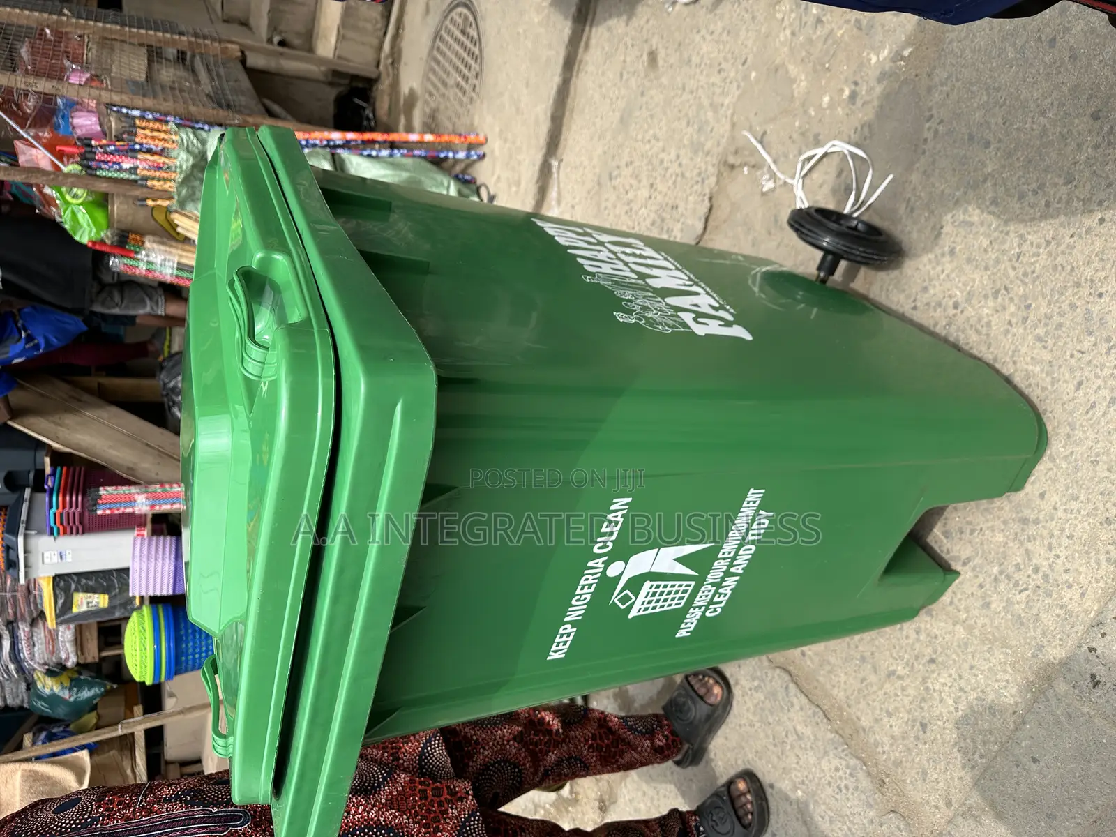 Imported 240L Weste Bin With Wheel