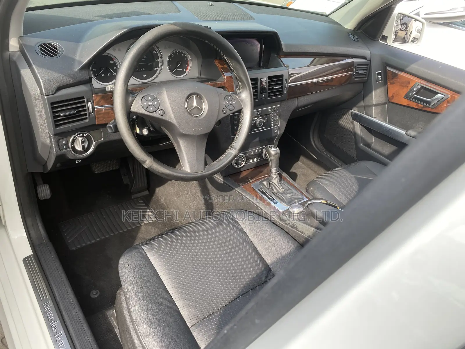 Mercedes-Benz GLK-Class 350 4MATIC 2012 White