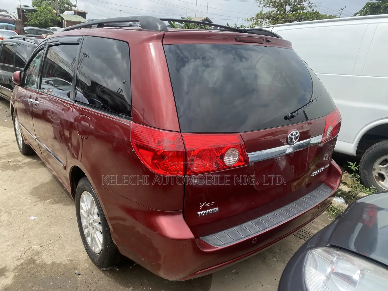 Toyota Sienna Limited 7 Passenger 2010 Red