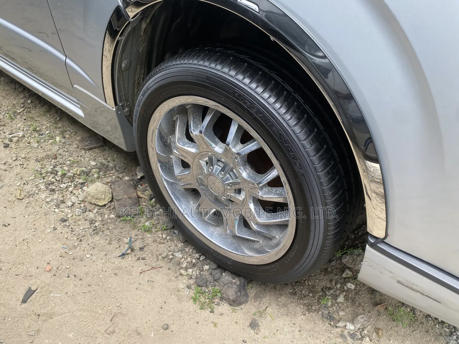 Toyota HiAce 2012 Silver