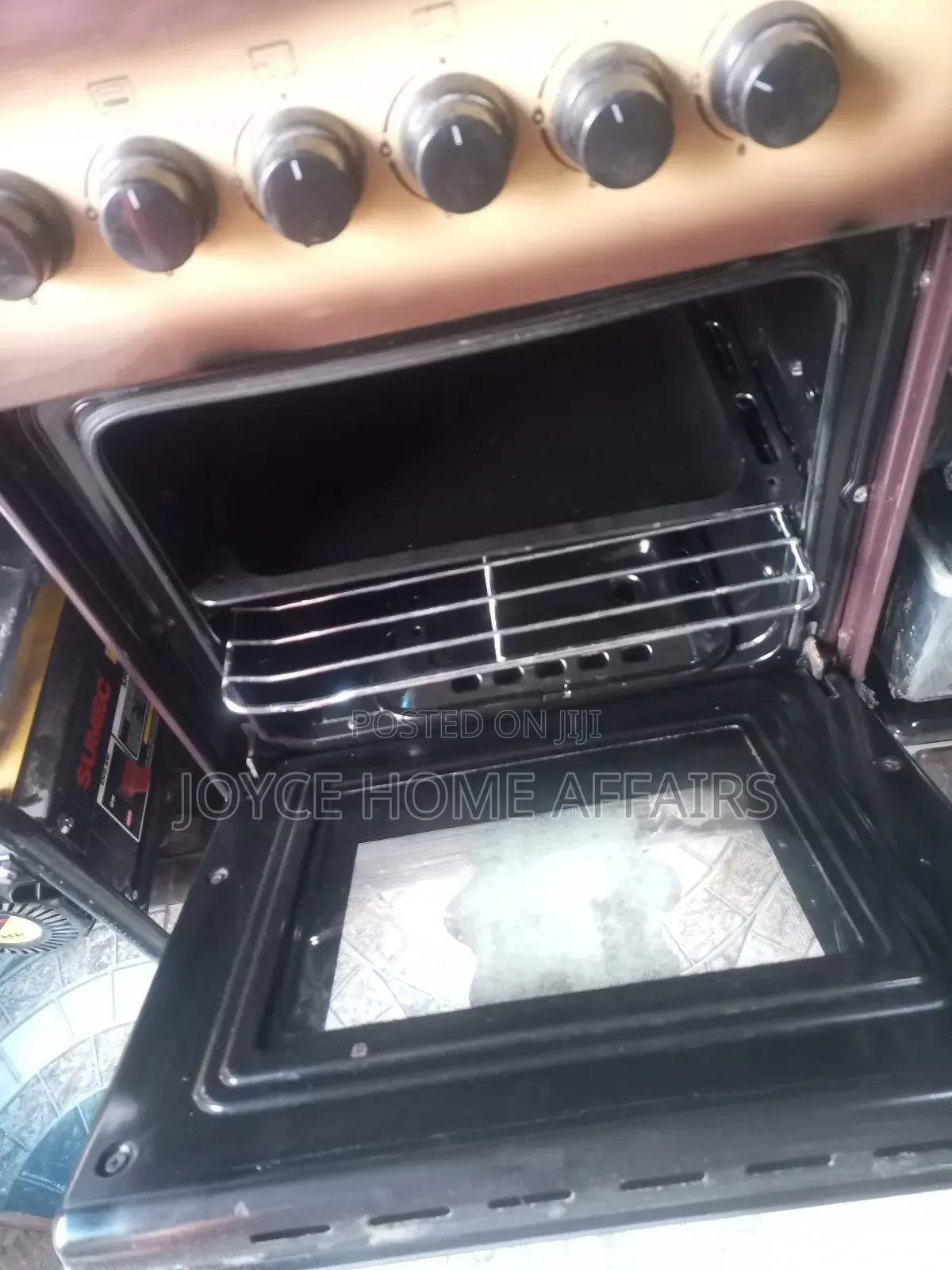 First Grade Tocumbo Standing Gas Cooker