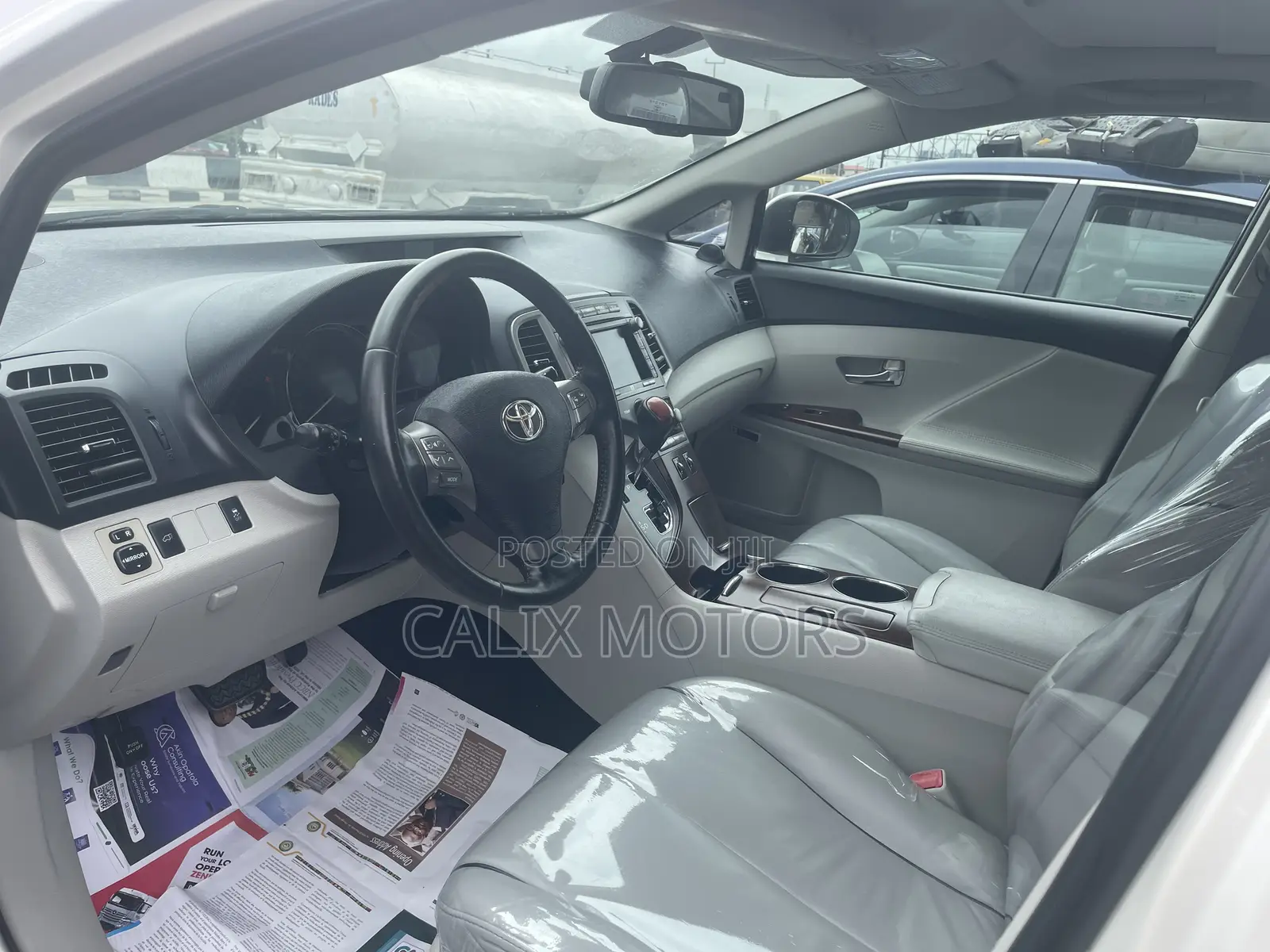 Toyota Venza 2011 White