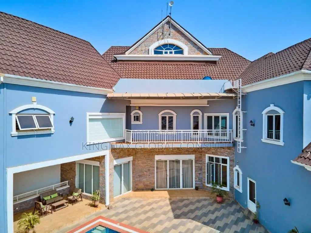 Furnished 6bdrm Maisonette in Guzape District for sale