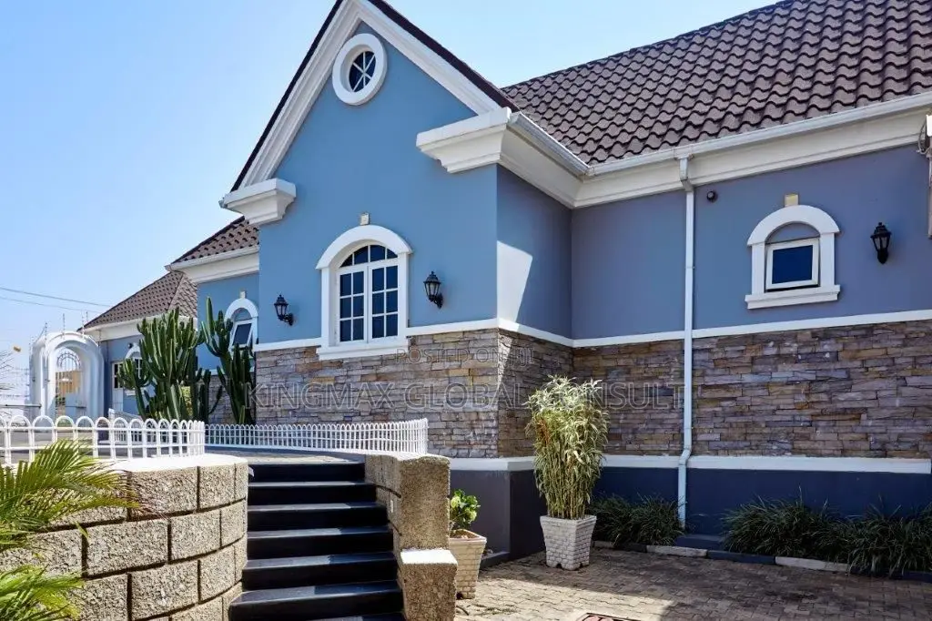 Furnished 6bdrm Maisonette in Guzape District for sale