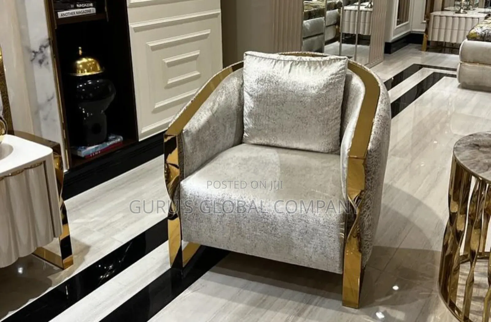 Luxurious Turkish Living Room Settee