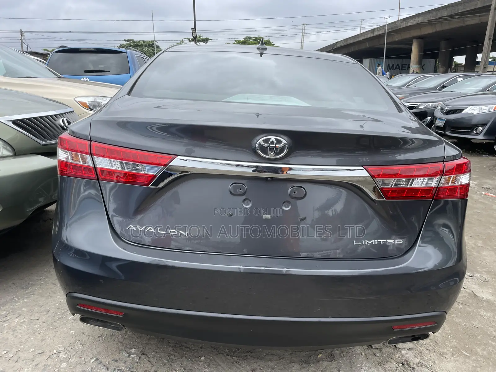 Toyota Avalon Limited Sedan FWD (3.5L 6cyl 6A) 2013 Gray