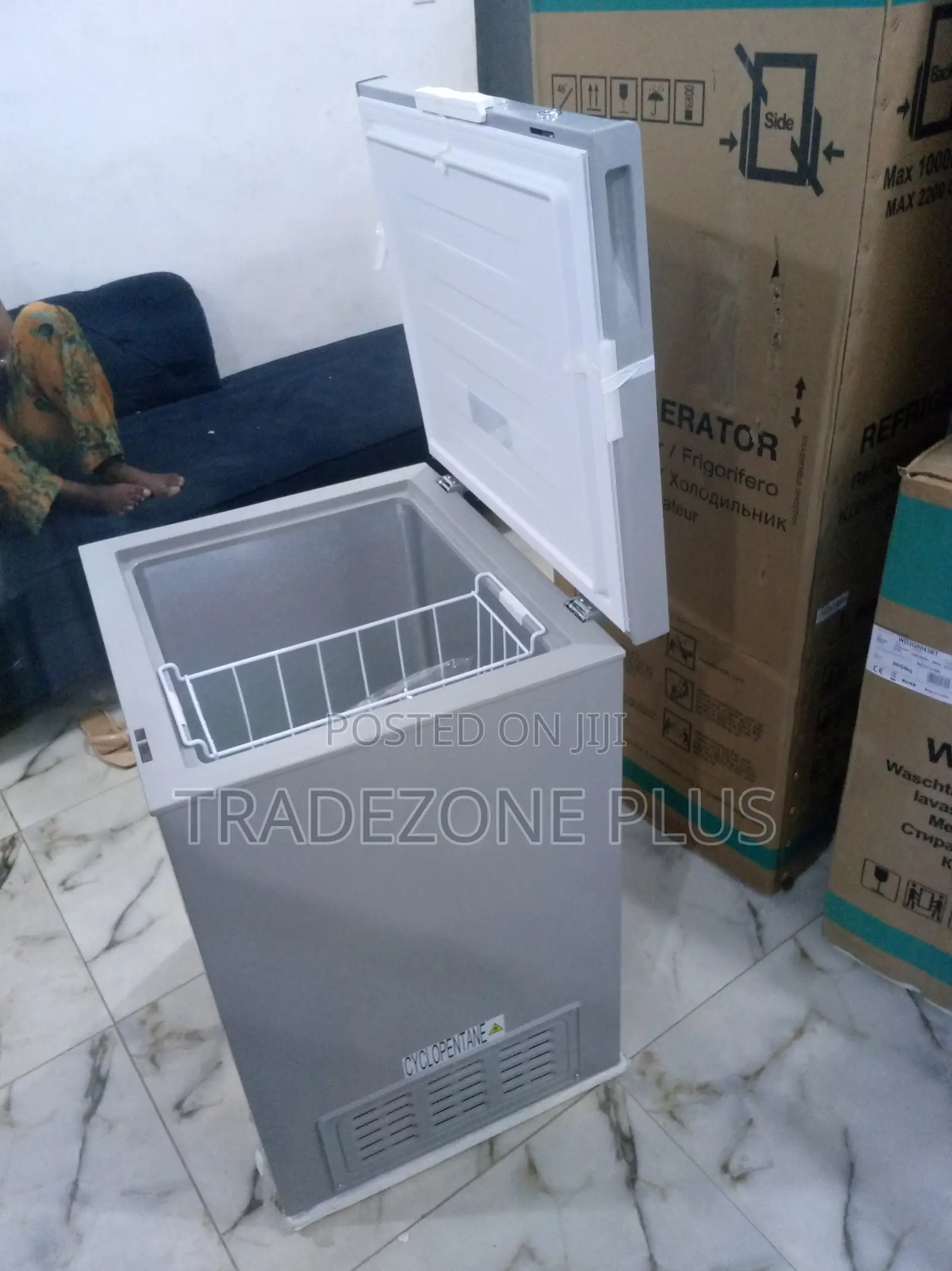 Top Quality Hisense Silver Chest Freezer