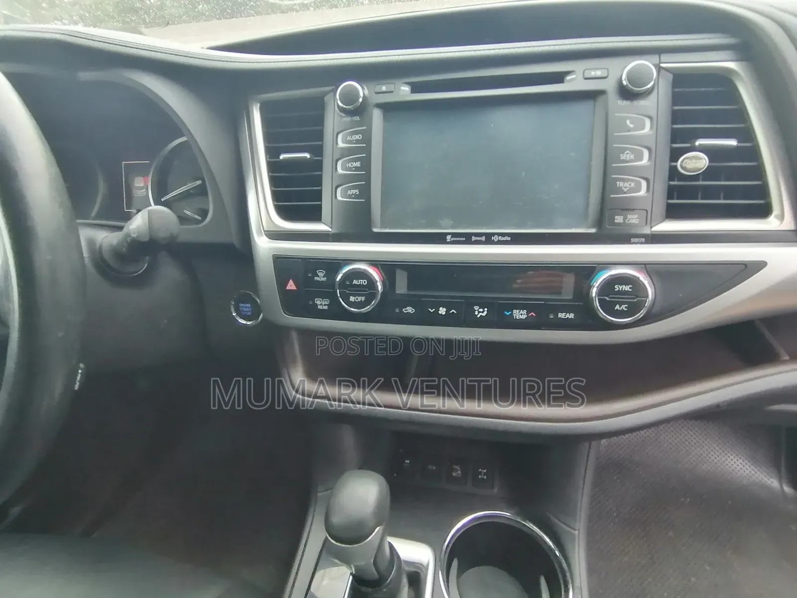 Toyota Highlander XLE 4x4 V6 (3.5L 6cyl 8A) 2017 Brown