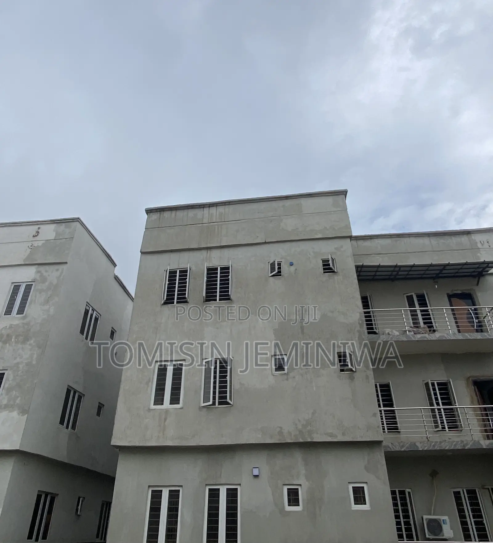 Furnished 3bdrm Block of Flats in Pacific Estate, Kubwa for sale