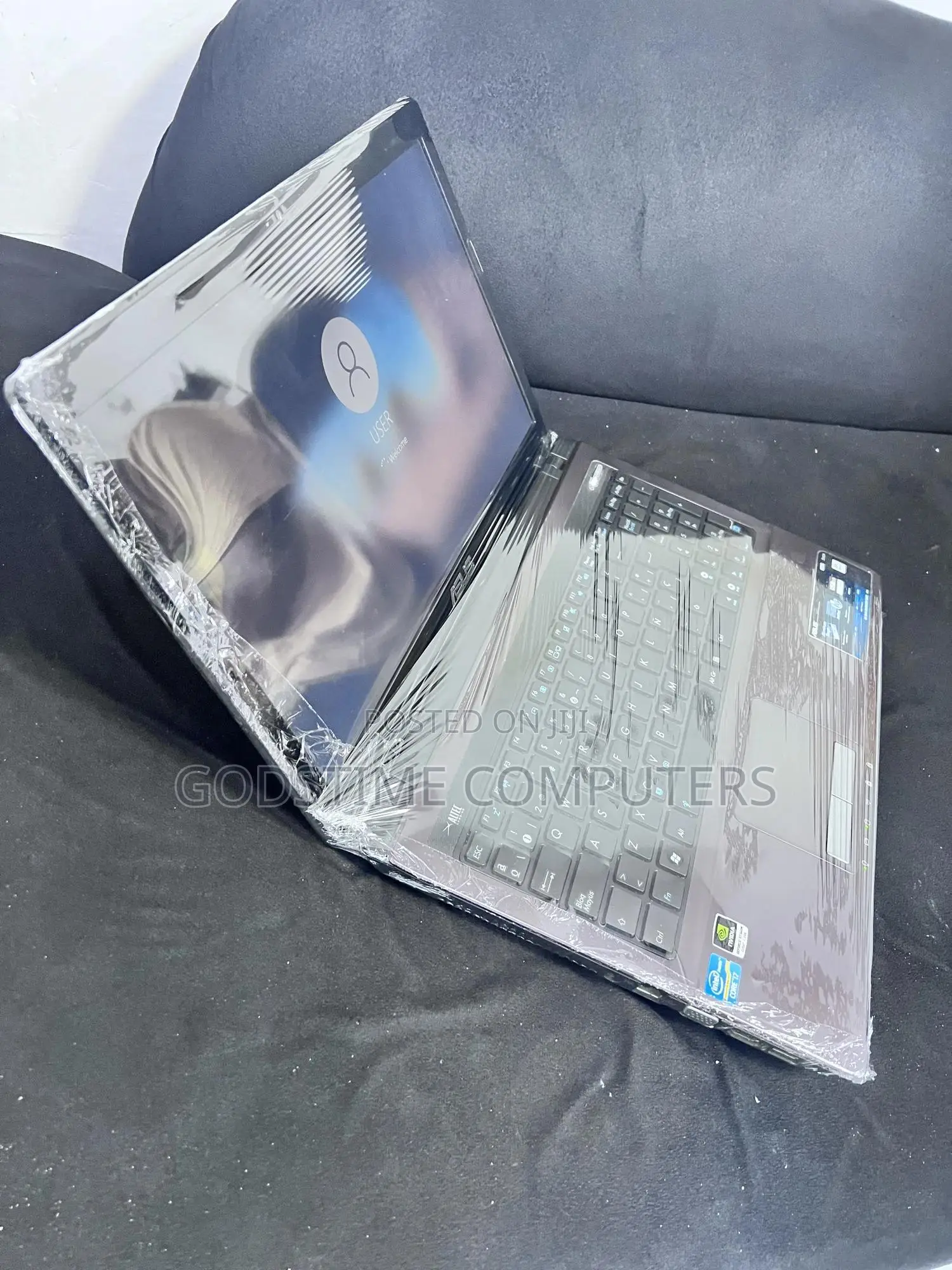 New Laptop Asus 8GB Intel Core I7 HDD 500GB