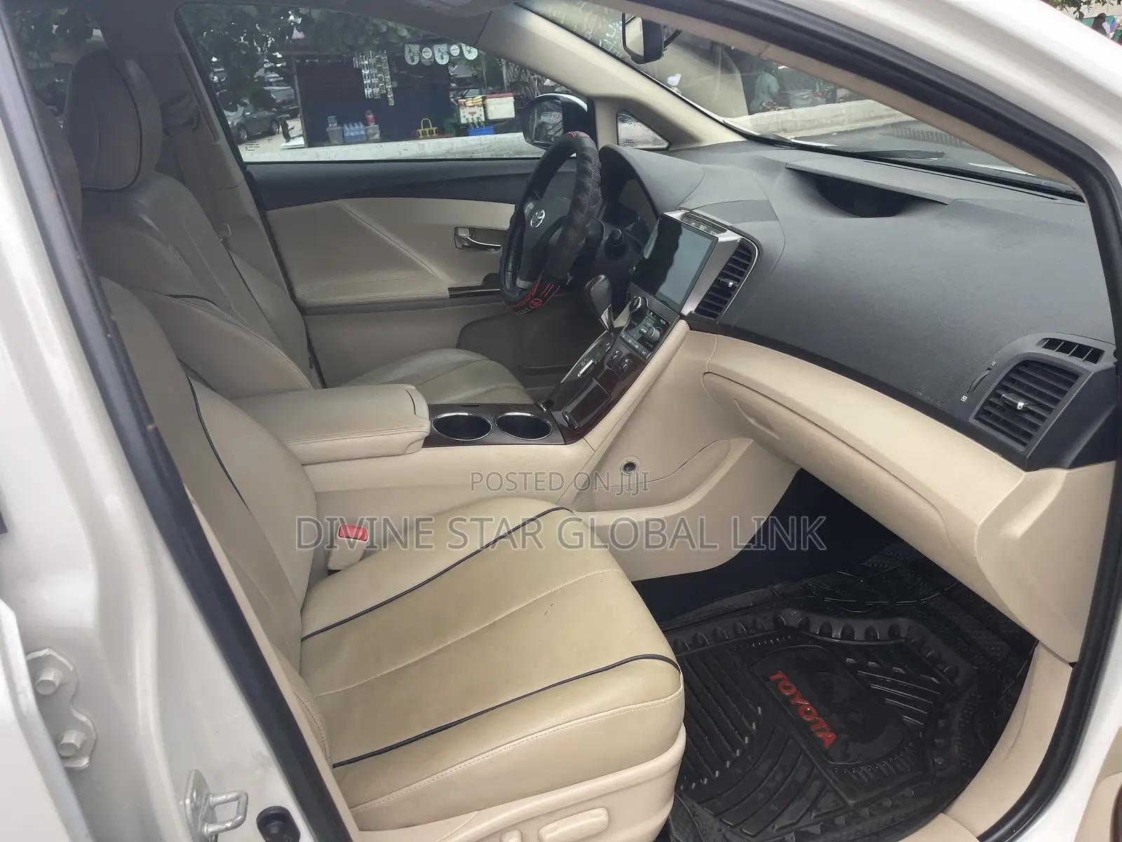 Toyota Venza 2011 White