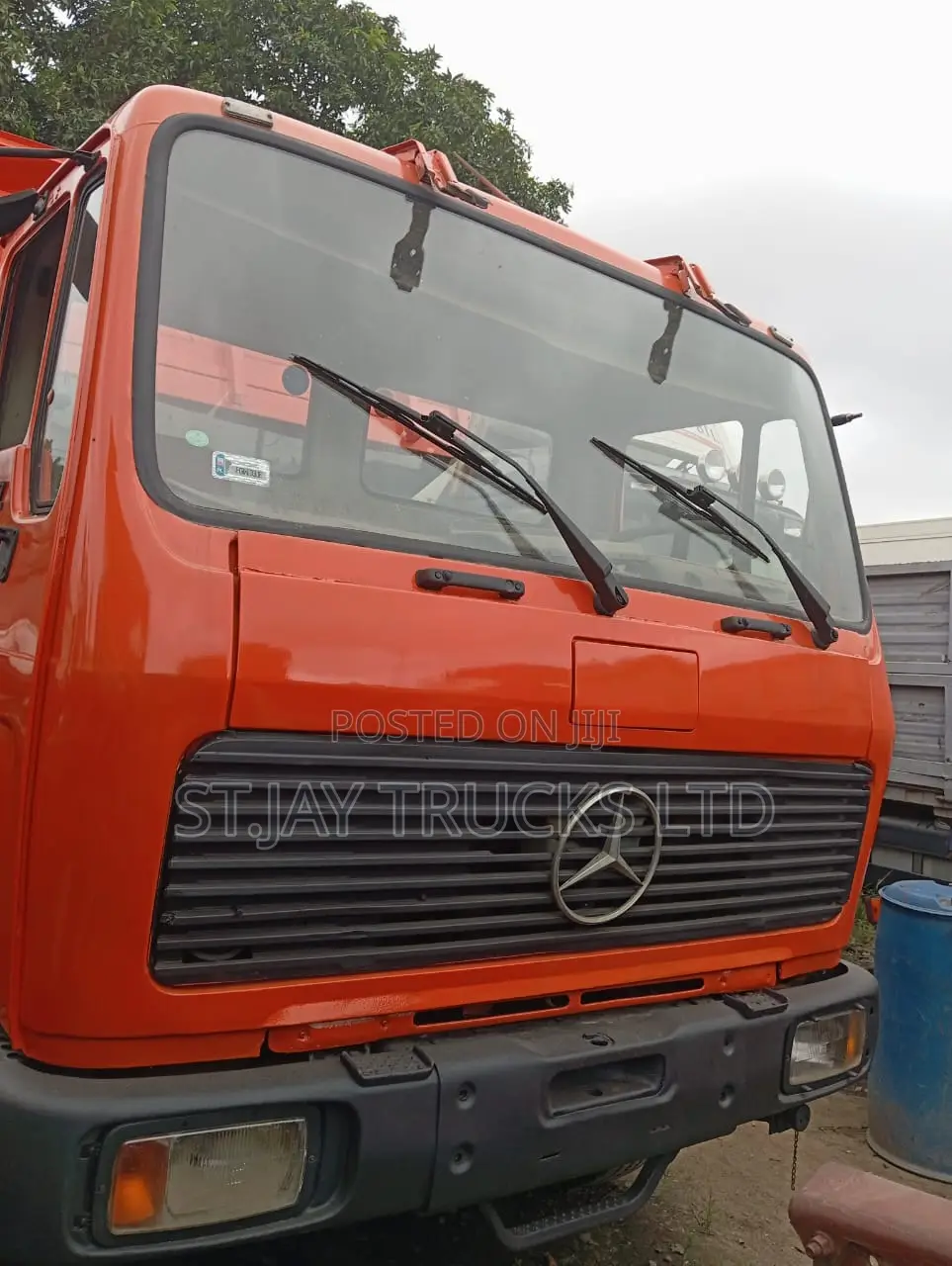 Mercedes Benz 1617