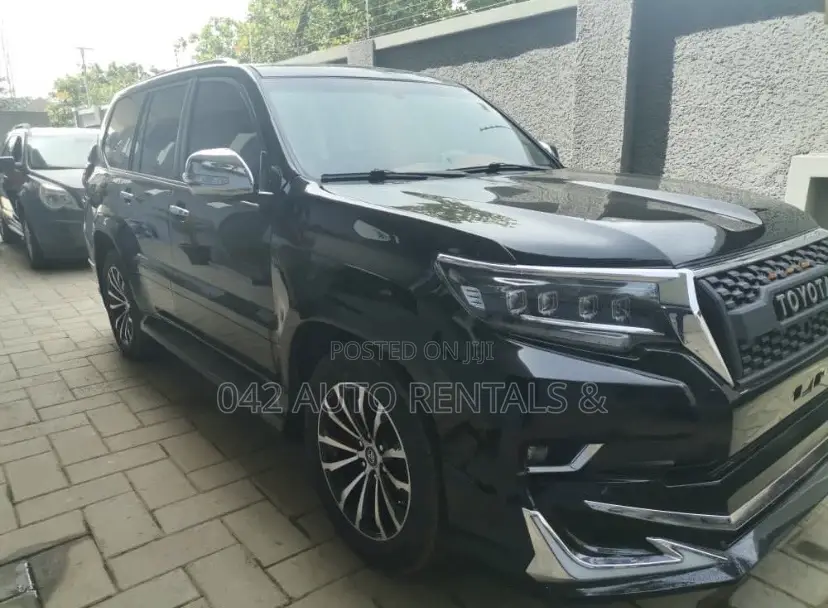 Toyota Prado SUV for Rent