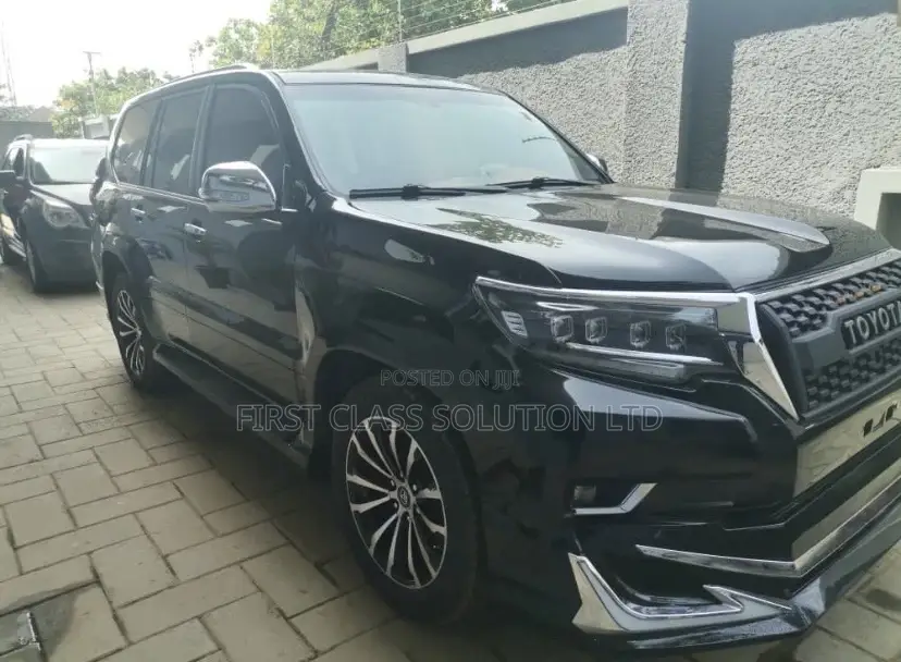 Toyota Prado SUV for Rent