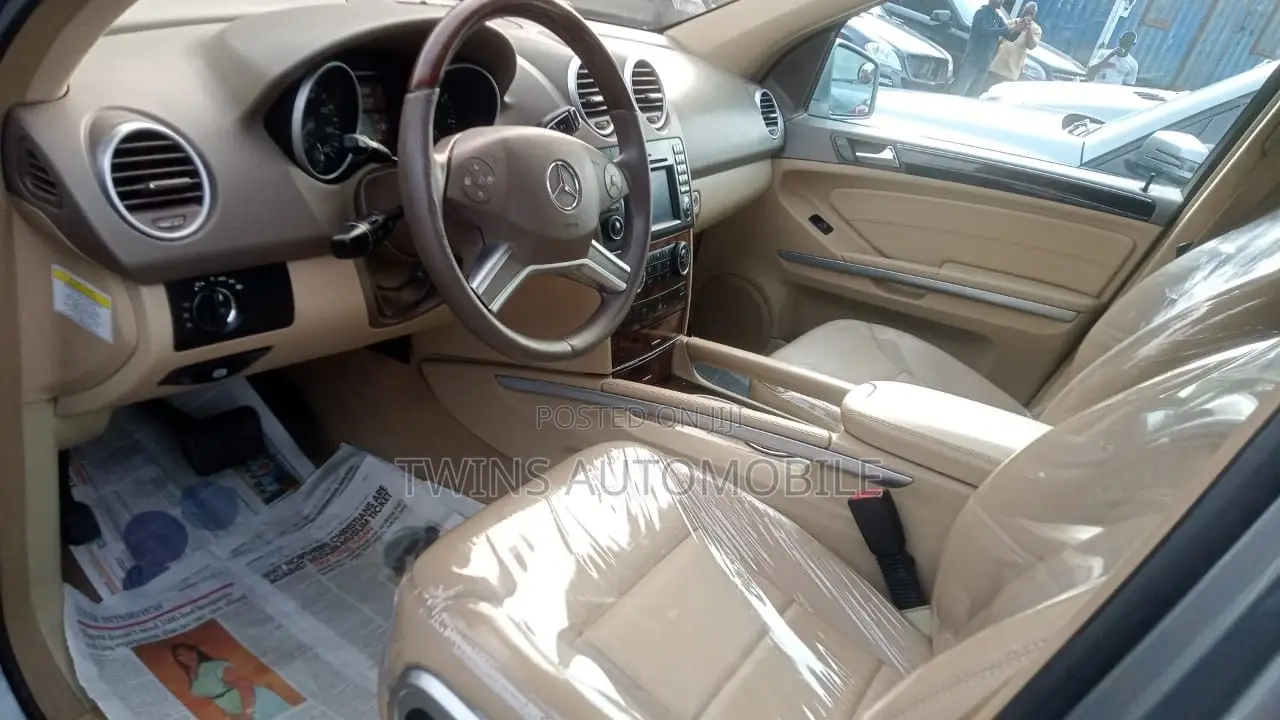 Mercedes-Benz M Class ML 350 4Matic 2011 Gray