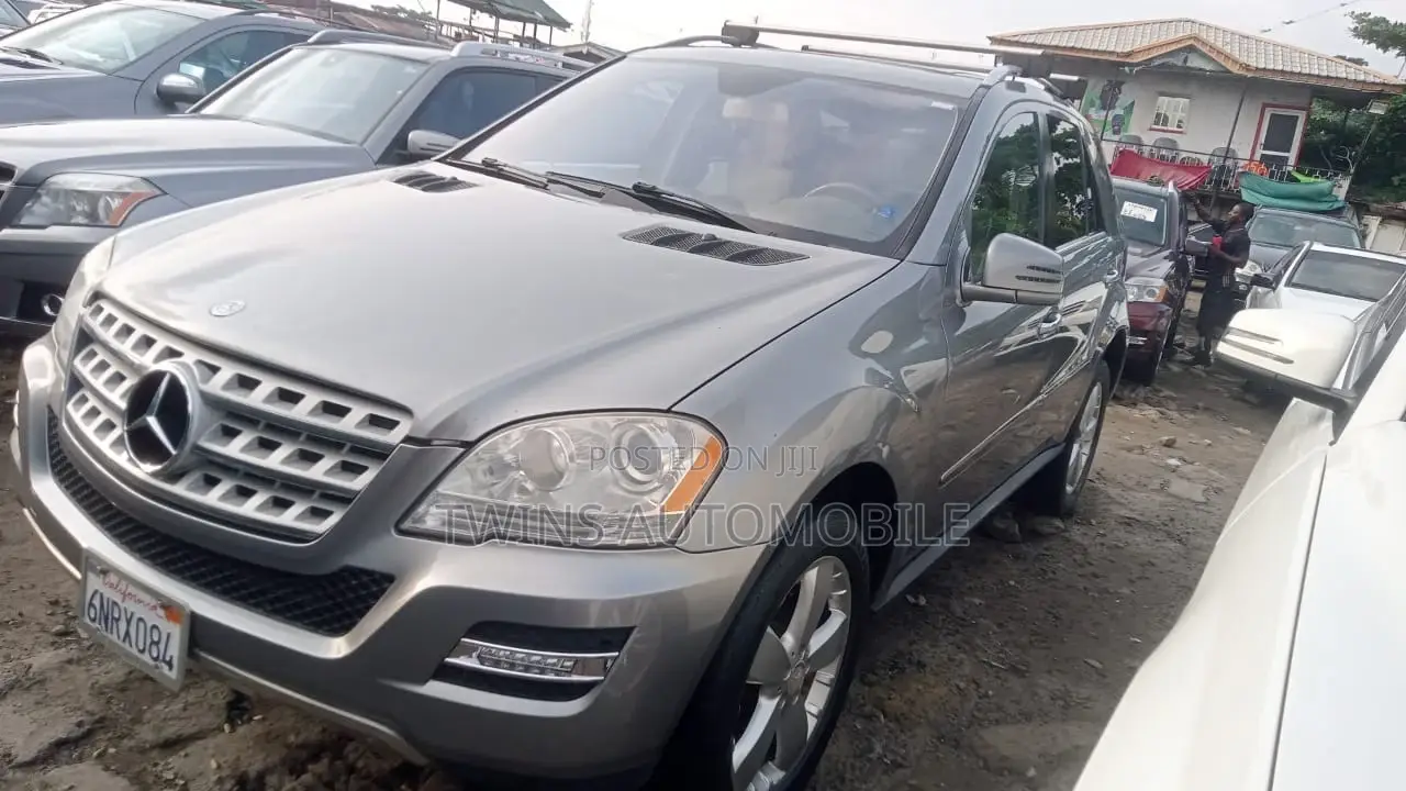 Mercedes-Benz M Class ML 350 4Matic 2011 Gray