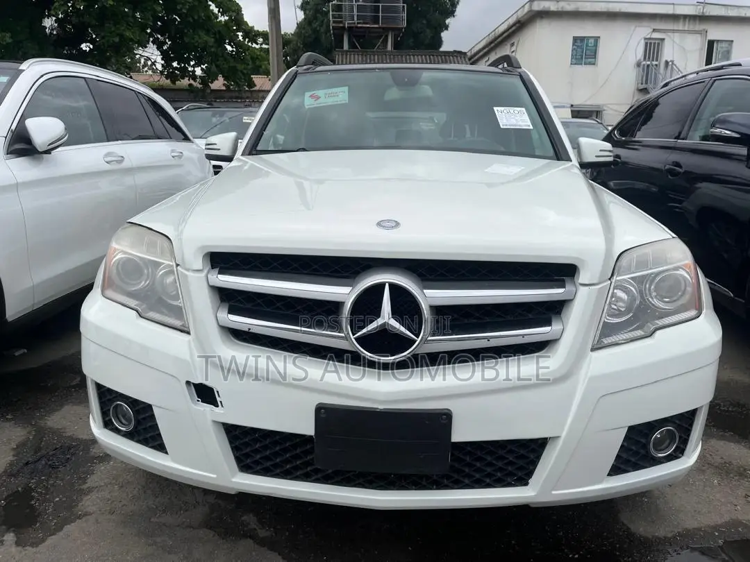 Mercedes-Benz GLK-Class 350 4MATIC 2012 White