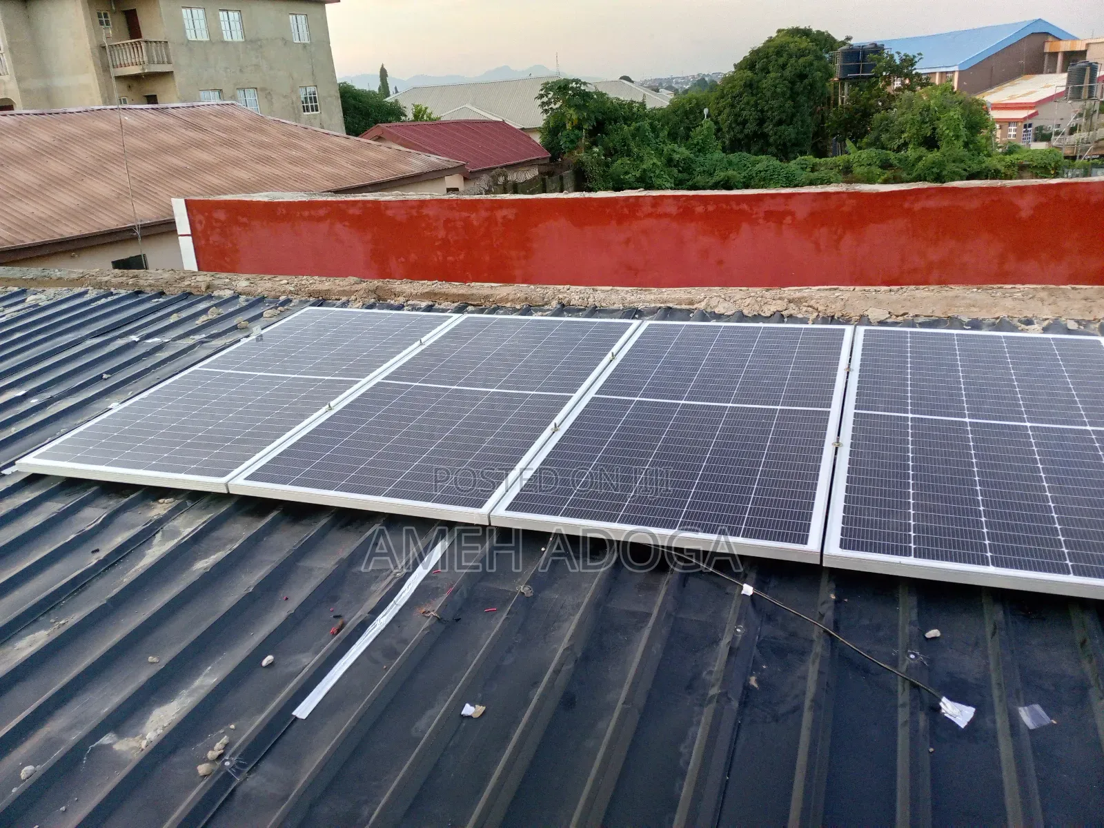 3.5 KVA Inverter With Two Batteries and Solar