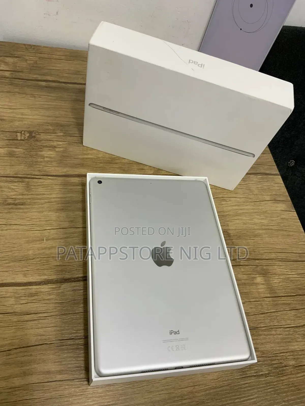 Apple iPad 10.2 (2020) 32 GB Gray
