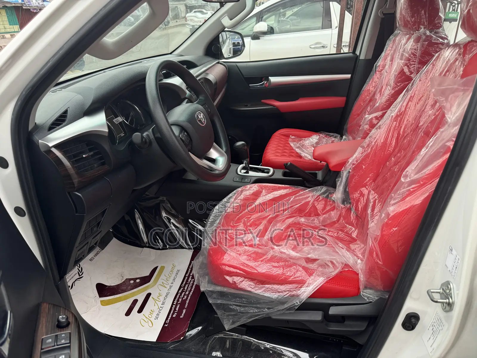 New Toyota Hilux 2022 White