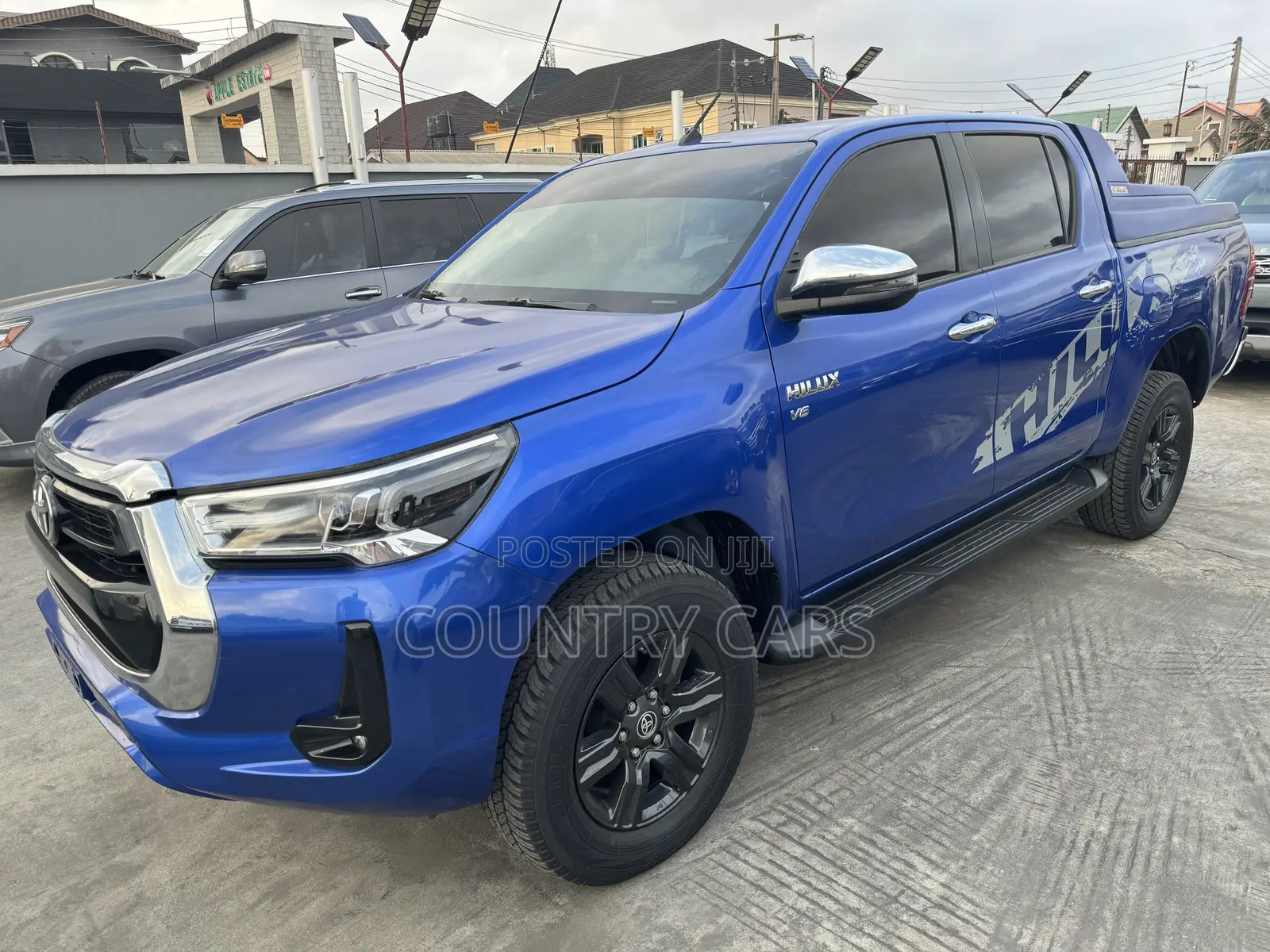 Toyota Hilux 2021 Blue
