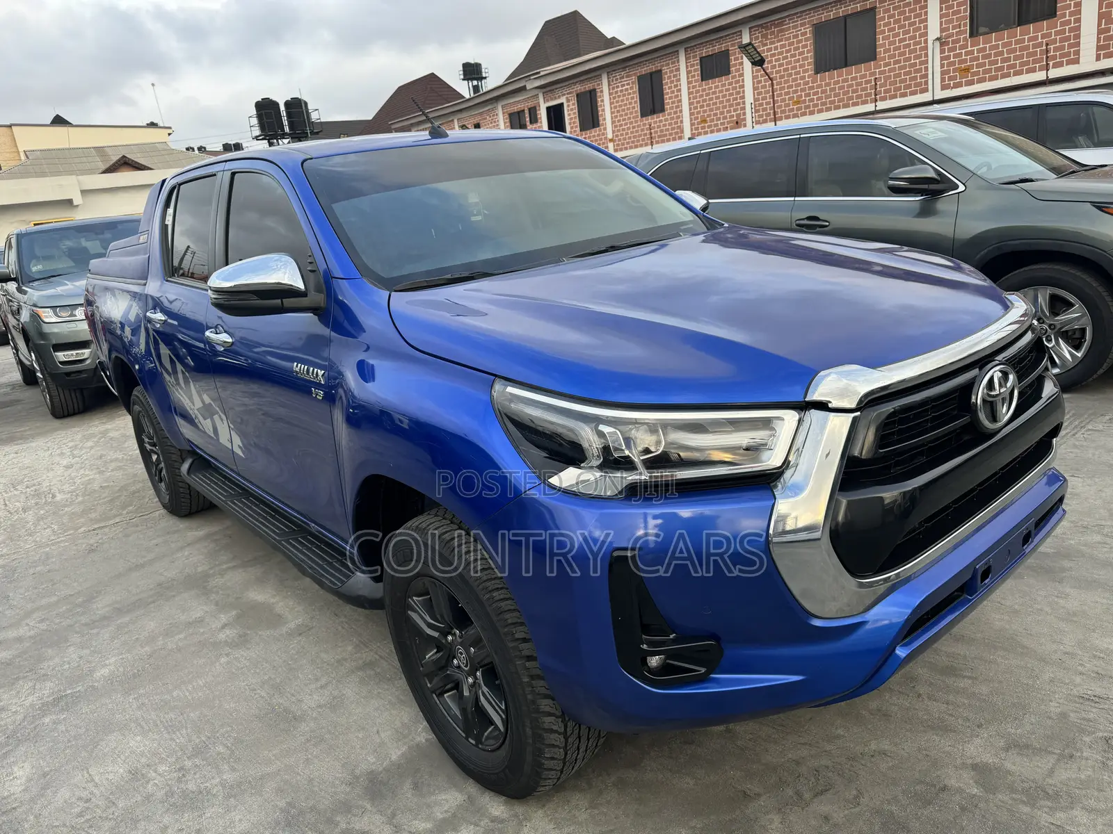 Toyota Hilux 2021 Blue