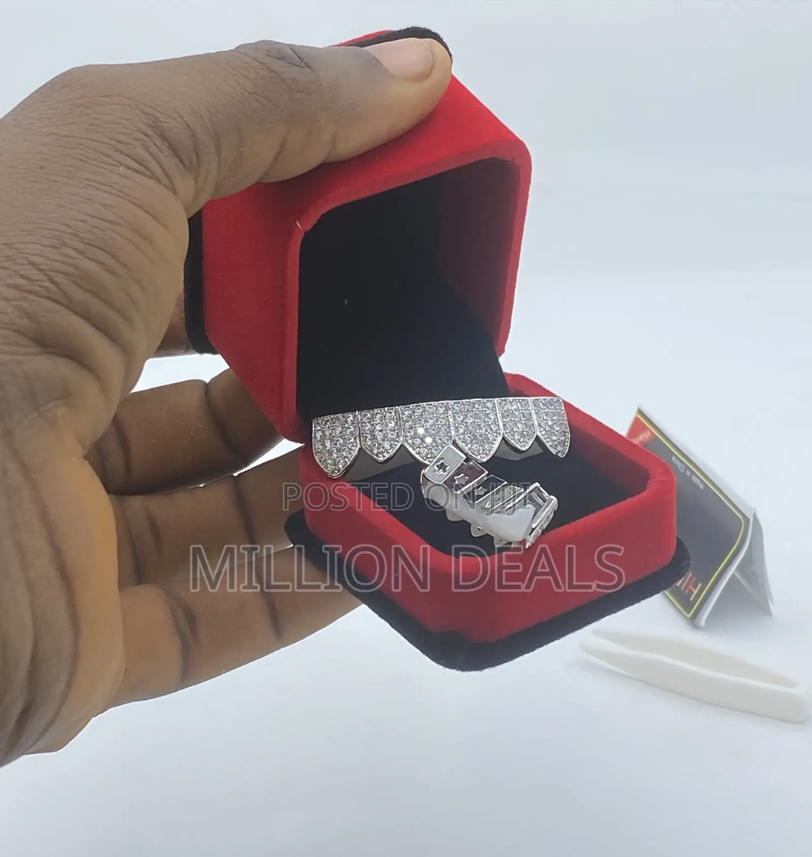 Iced Out Luxury Men’S Teeth Silver Grillz