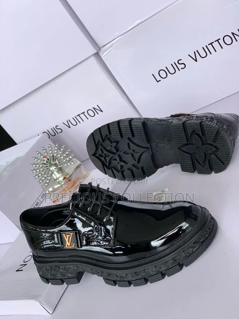 Men's Loius Vuitton Leather Shoes