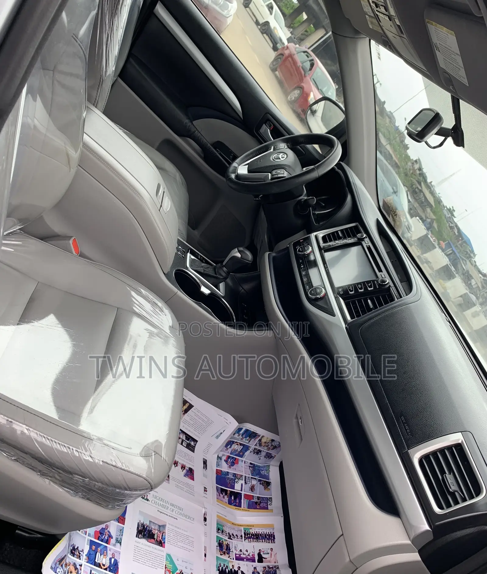 Toyota Highlander XLE 4x4 V6 (3.5L 6cyl 8A) 2018 Silver