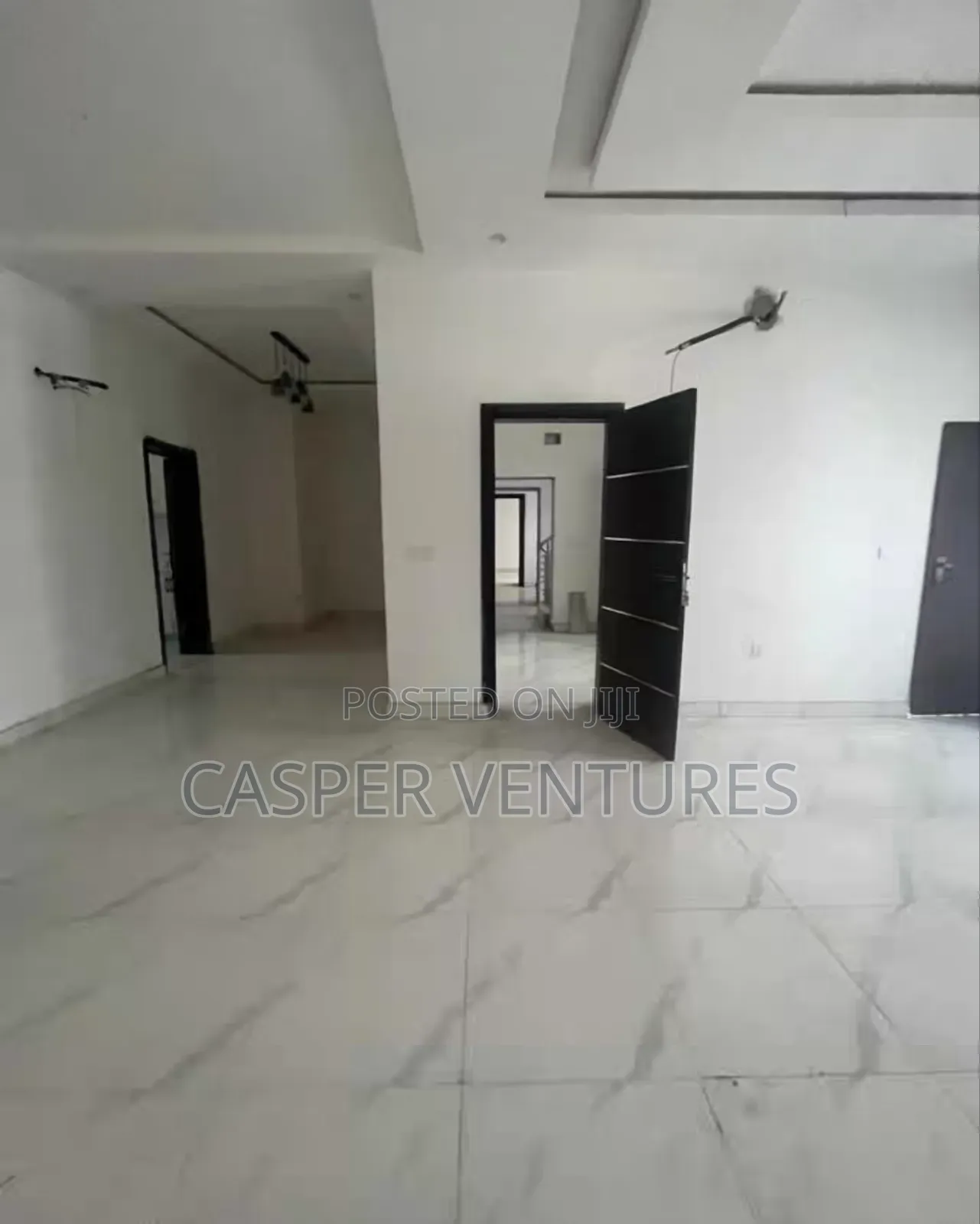 3bdrm Apartment in Chevron, Lekki for rent