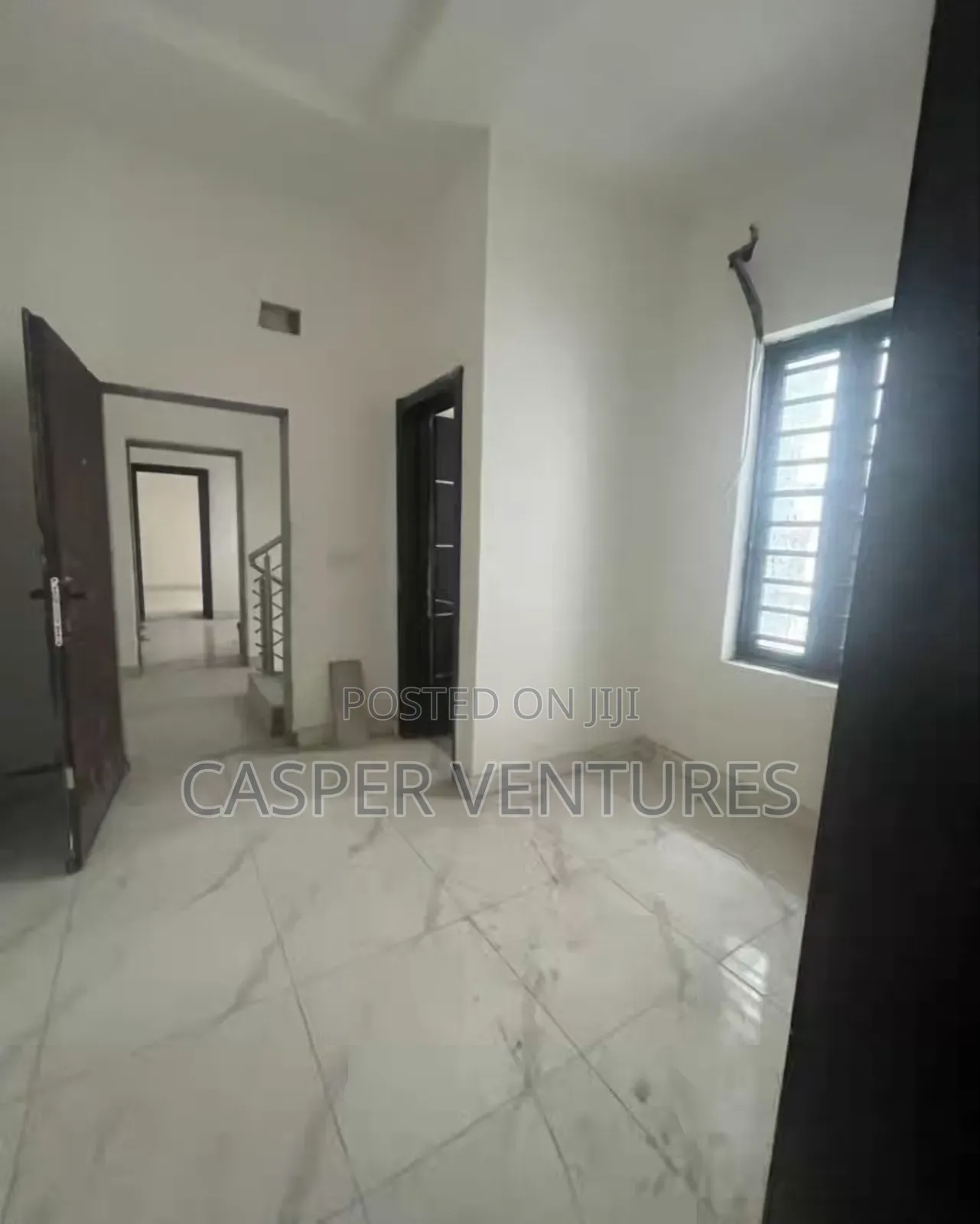 3bdrm Apartment in Chevron, Lekki for rent