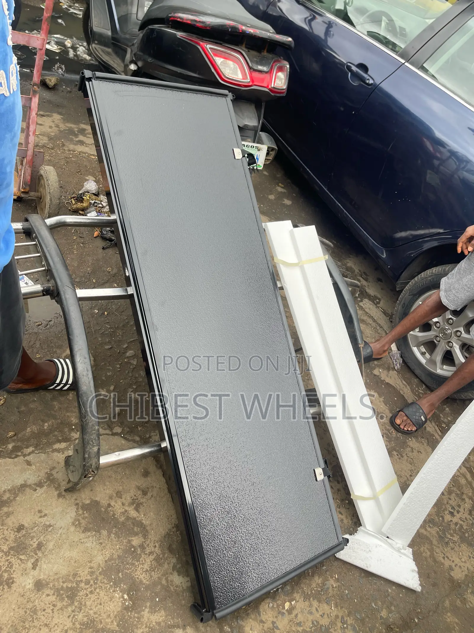 Fiber Folding for Toyota Hilux New Model and Old Model