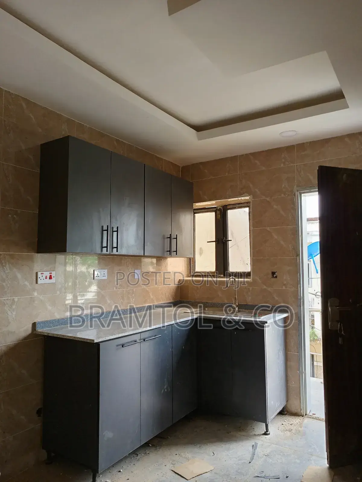 2bdrm Block of Flats in Life Camp for rent