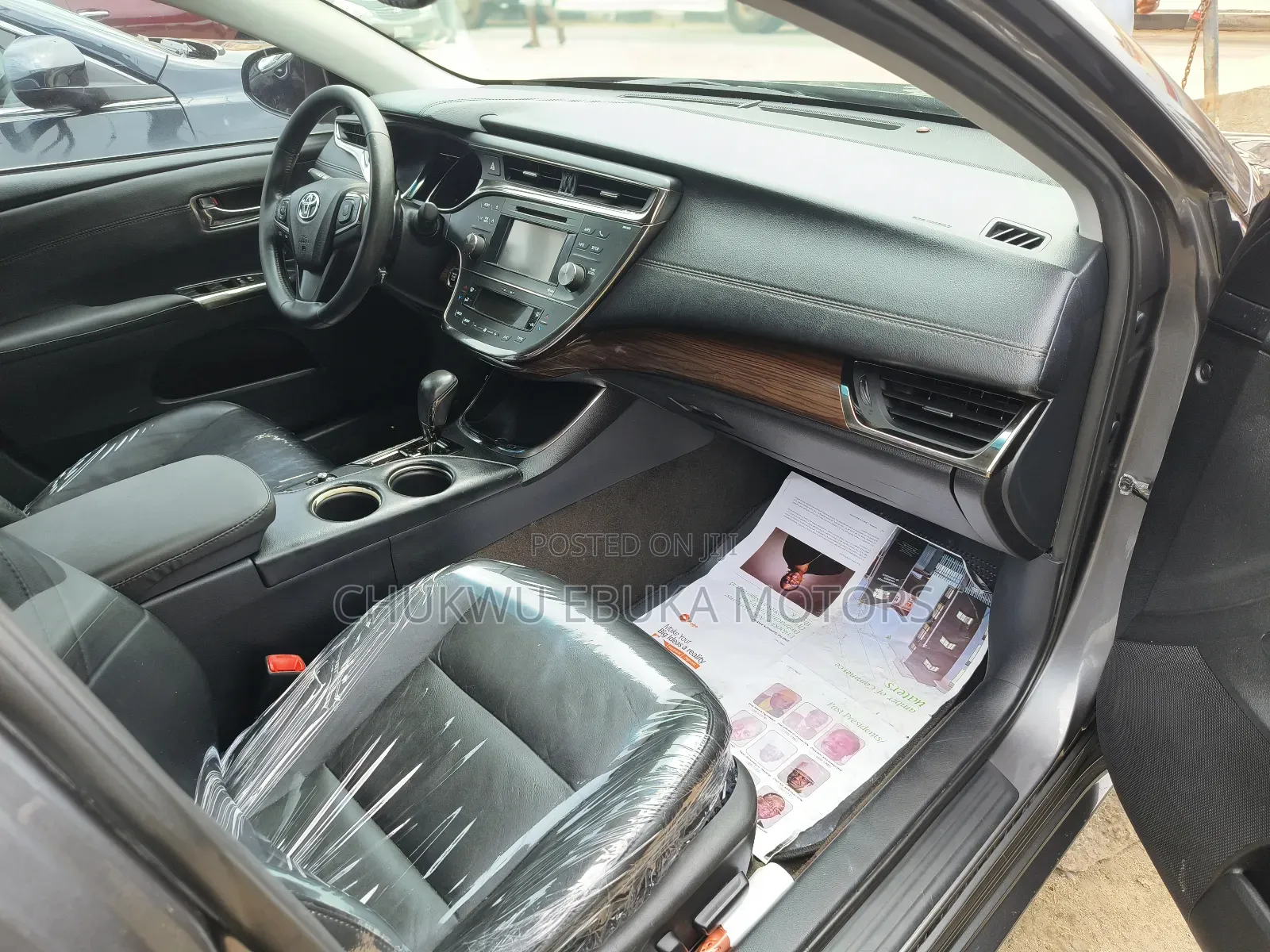 Toyota Avalon XLE FWDSedan (3.6L 6cyl 6A) 2016 Gray