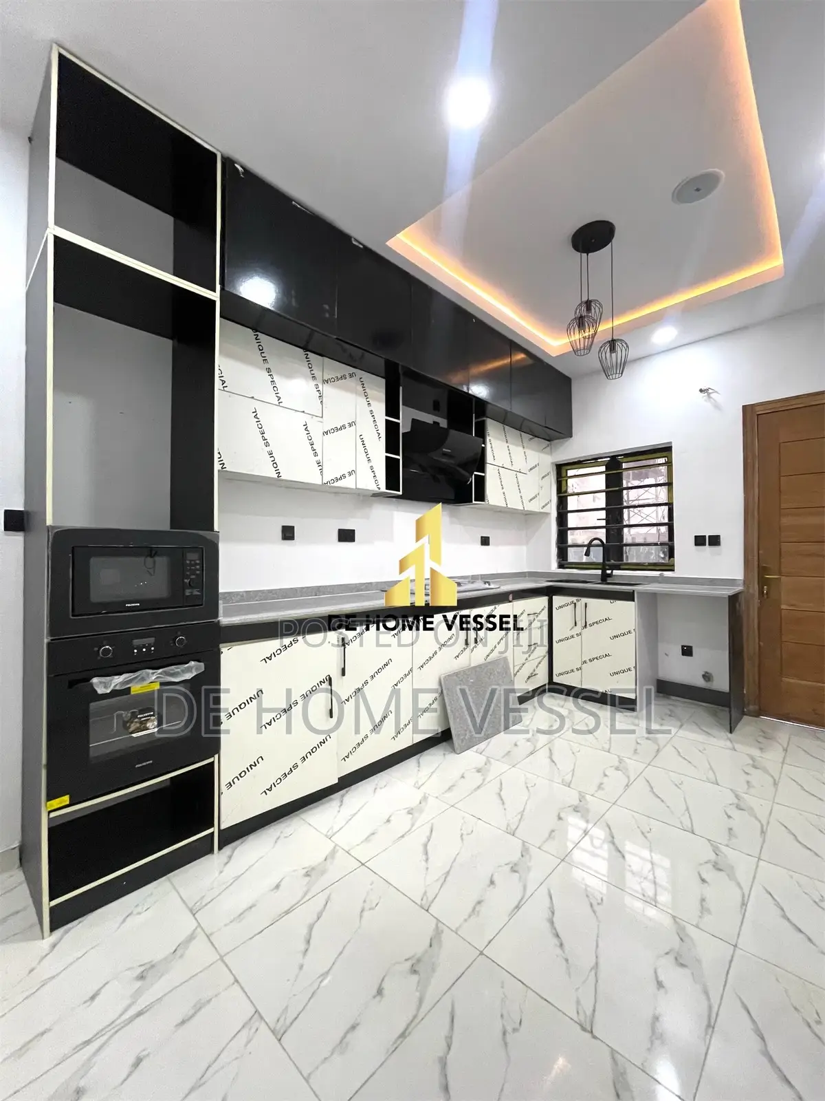 4bdrm Duplex in Lekki for sale
