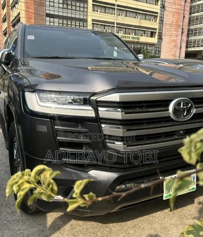 Land Cruiser for Rent
