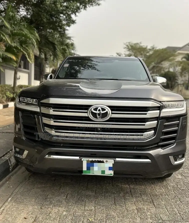 Land Cruiser for Rent