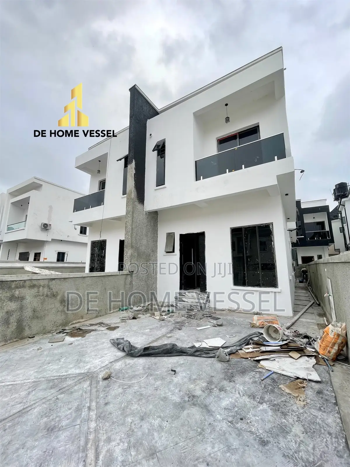 4bdrm Duplex in Lekki for sale