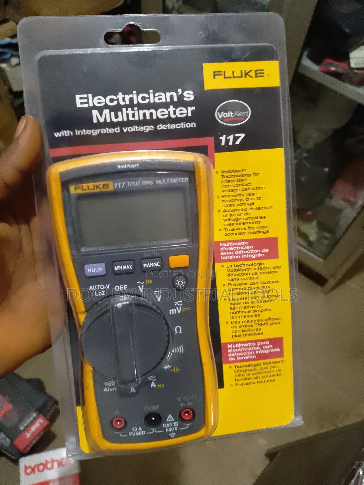 Fluke 117 Digital Multimeter