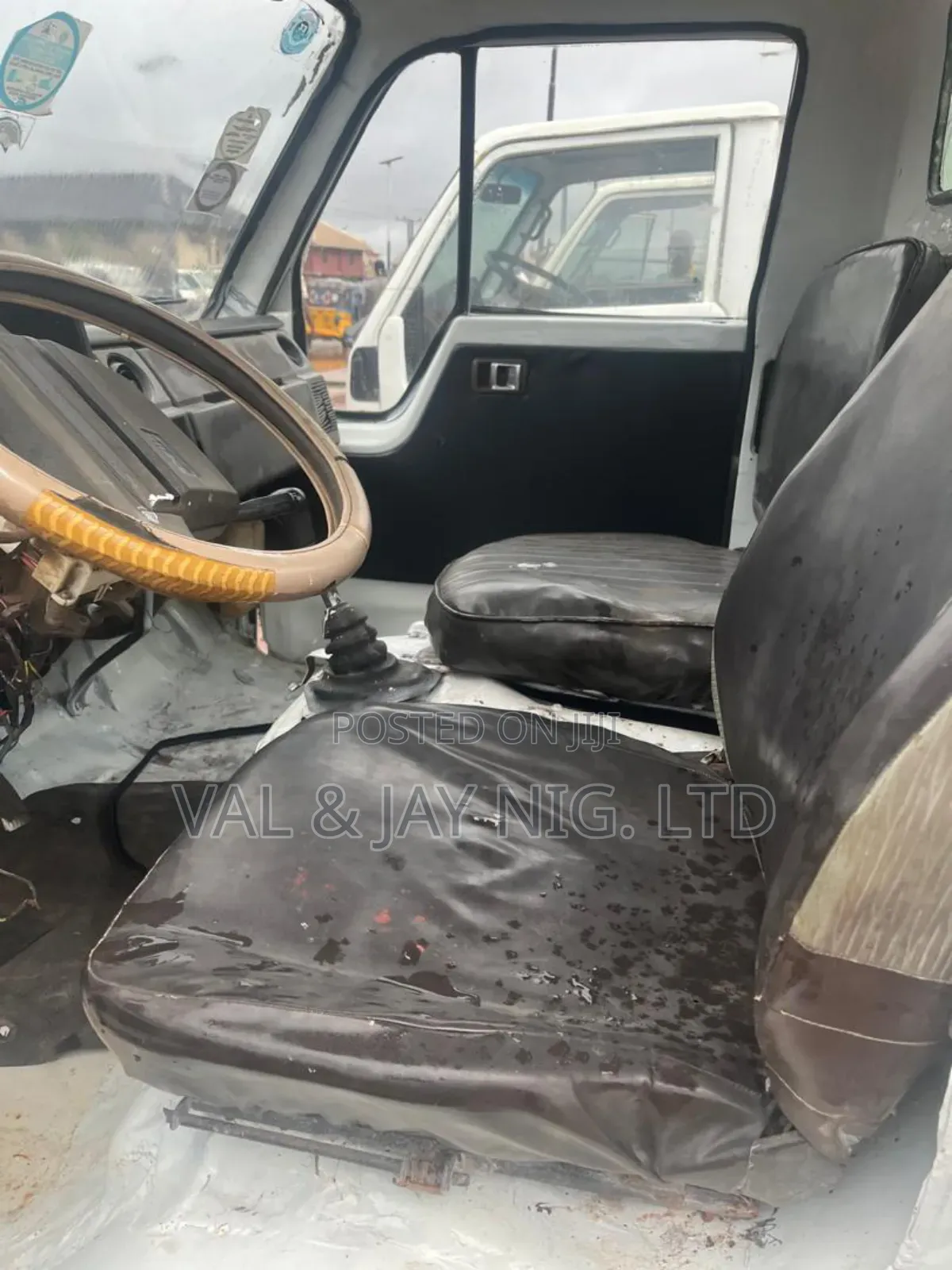 TOYOTA DYNA 100 - (4 Tyres) NIGERIAN USE