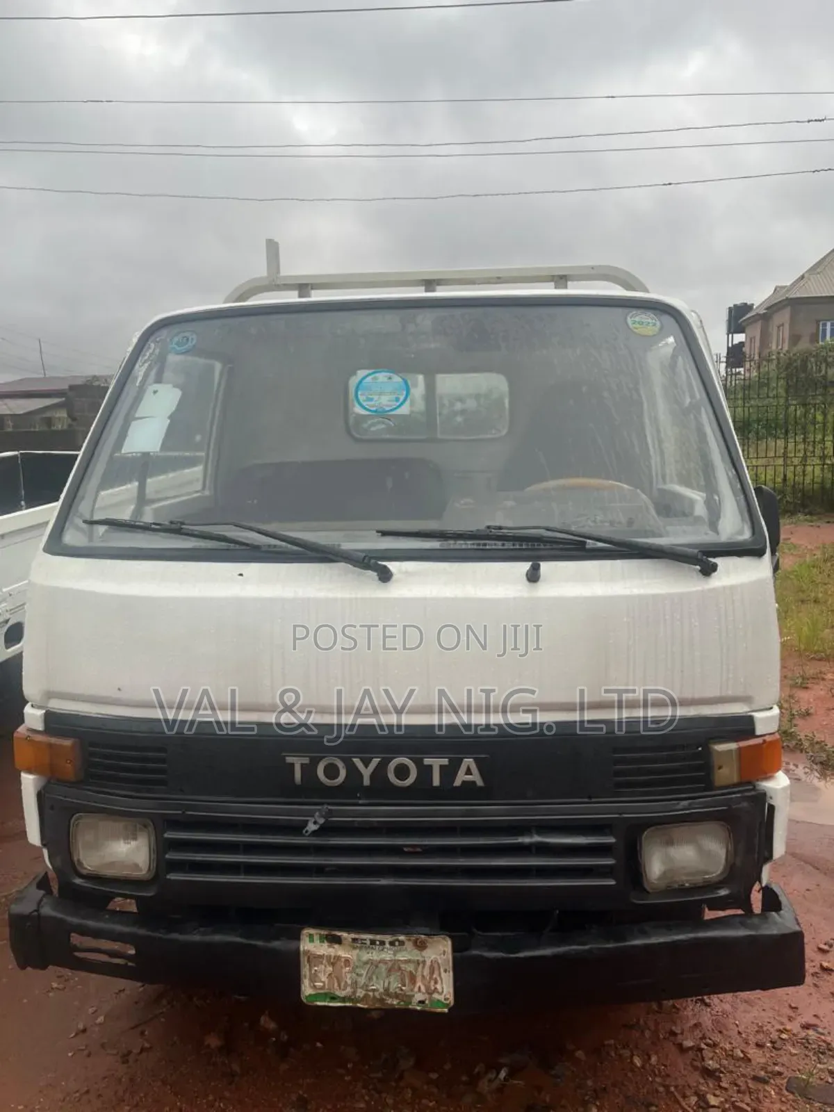 TOYOTA DYNA 100 - (4 Tyres) NIGERIAN USE