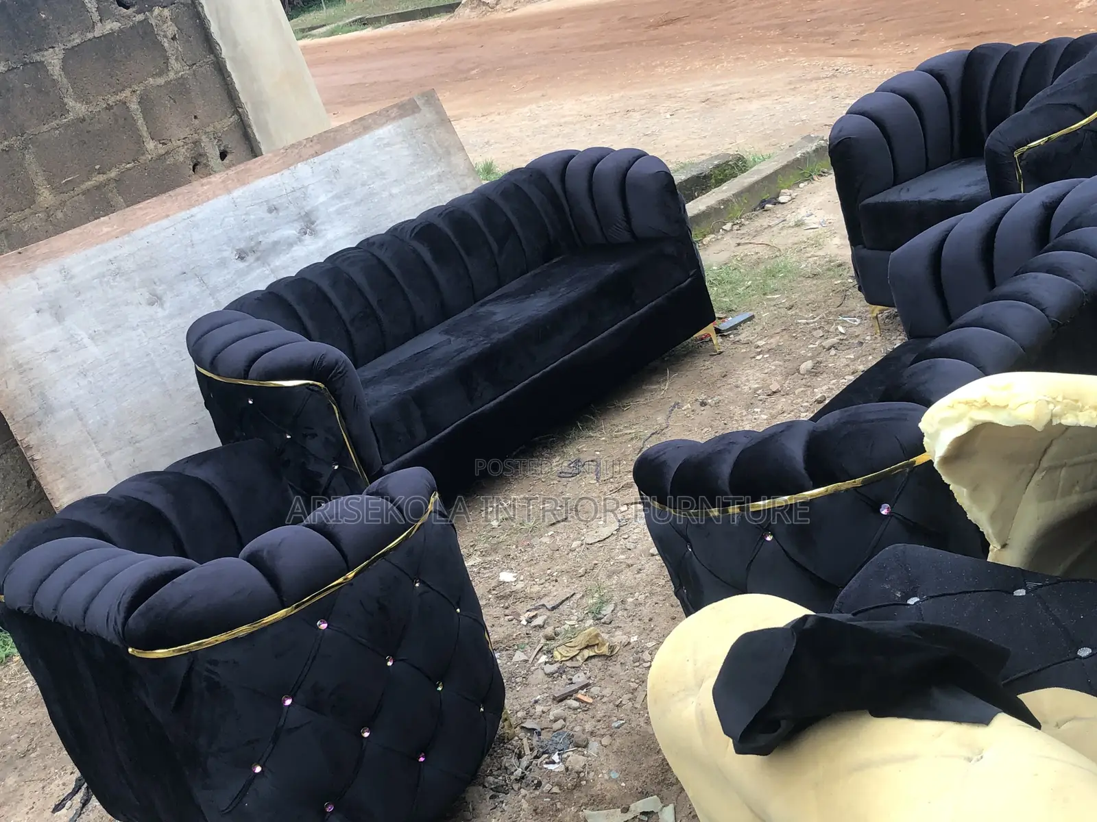 Arise-Kola Interior Furniture Maker