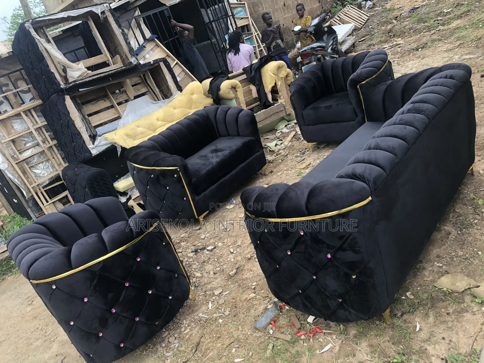 Arise-Kola Interior Furniture Maker