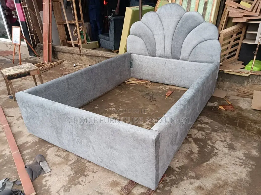 Bed 4 and 1/2 Bed