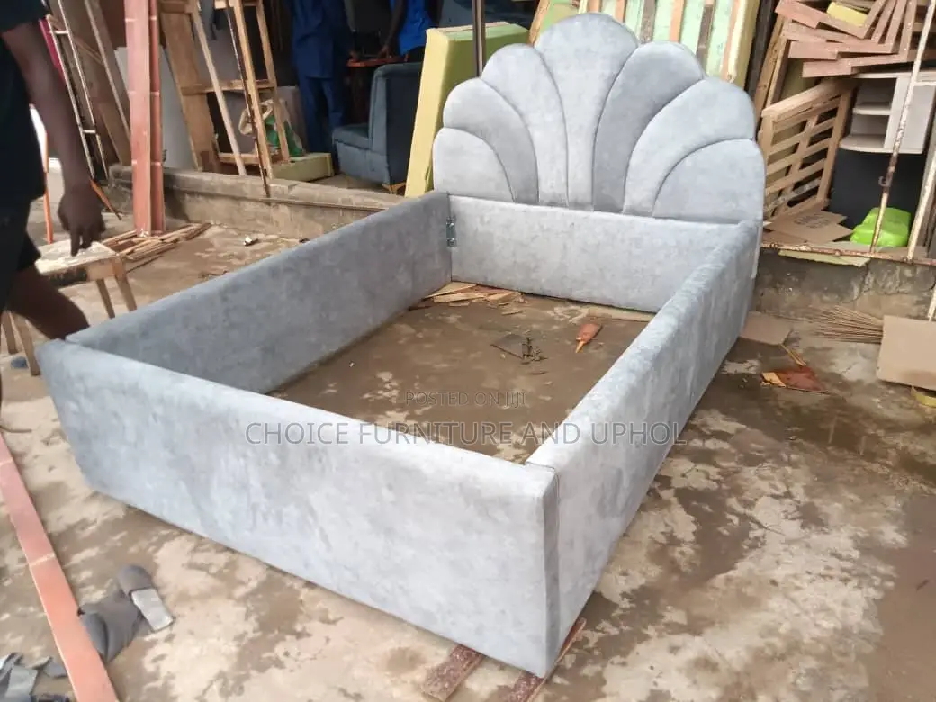 Bed 4 and 1/2 Bed