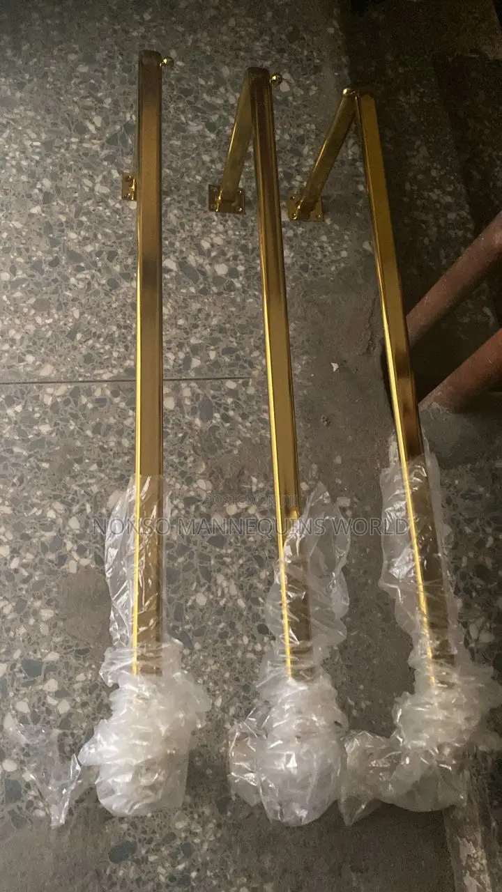 3feets Golden Colour U Shape Wall Hanger Display