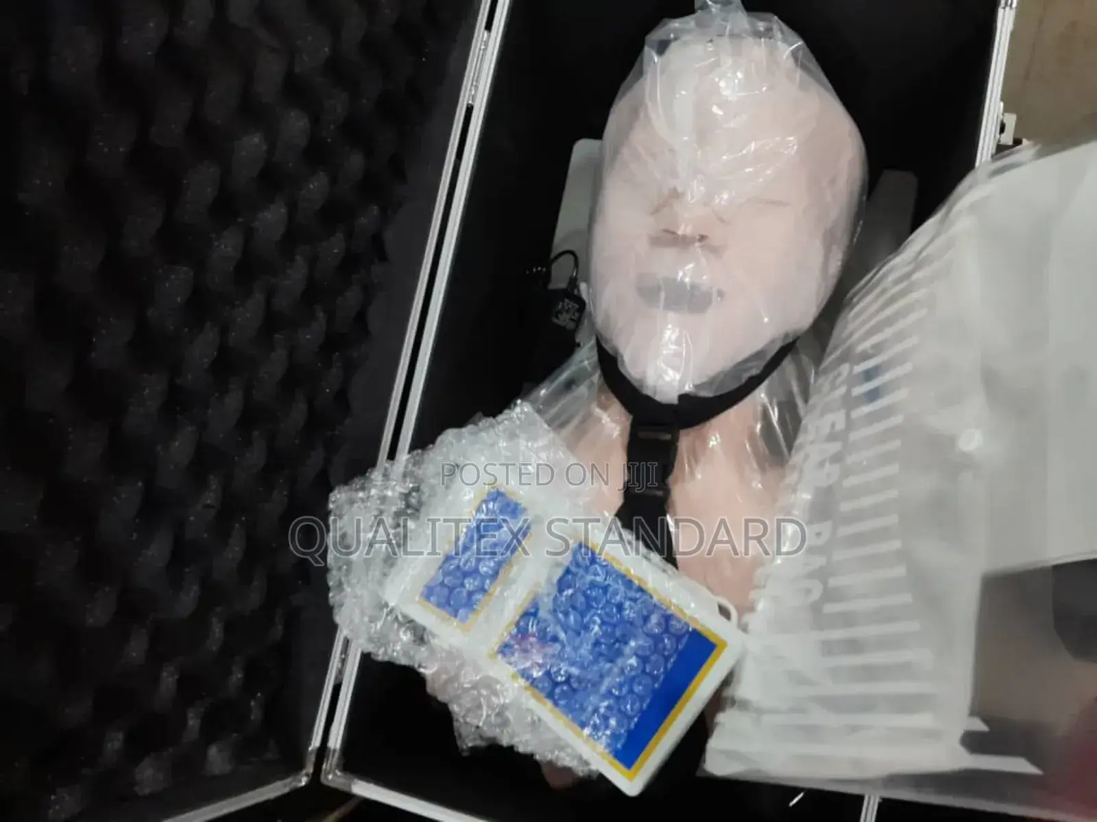 Intubation Manikin ( Adult )