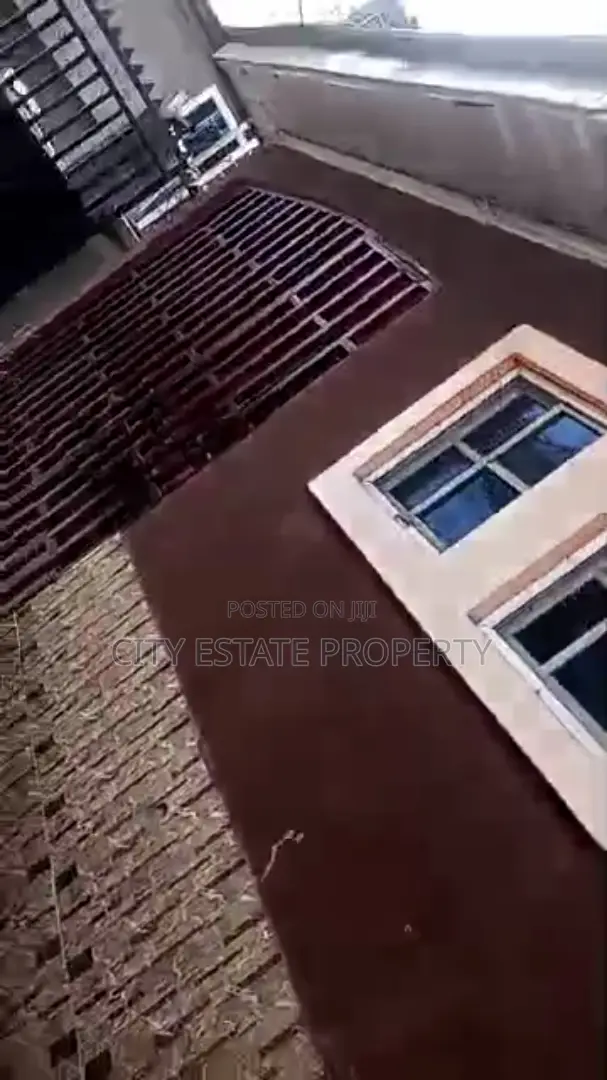 Furnished 6bdrm Block of Flats in Eneka, Port-Harcourt for sale