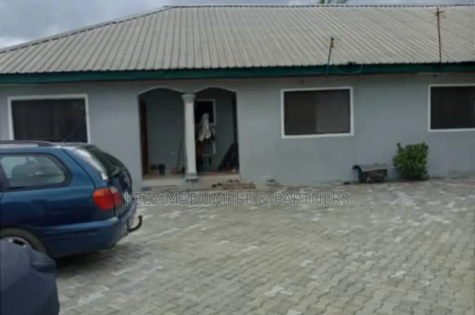 5bdrm Block of Flats in Rumuaghulu , Port, Rumuahalu for sale
